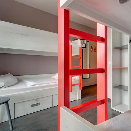 Meininger Alexanderplatz Otel