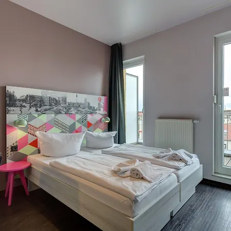 Meininger Alexanderplatz Hotel Berlín