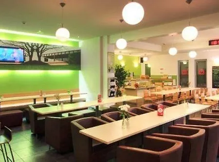 Meininger Alexanderplatz Otel