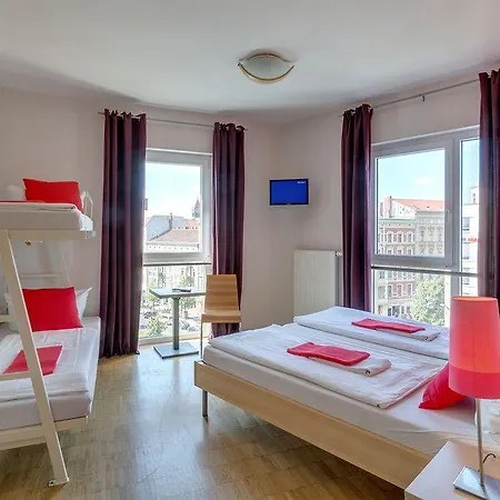 Meininger Alexanderplatz Otel