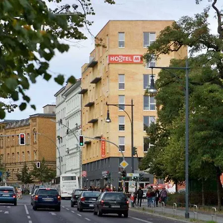 Meininger Alexanderplatz Otel
