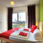 Meininger Alexanderplatz 3*
