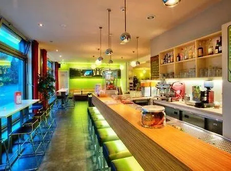 Meininger Alexanderplatz Hotel 3*