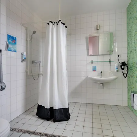 Meininger Alexanderplatz Hotel 3*