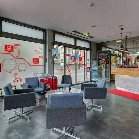 Meininger Alexanderplatz Berlin