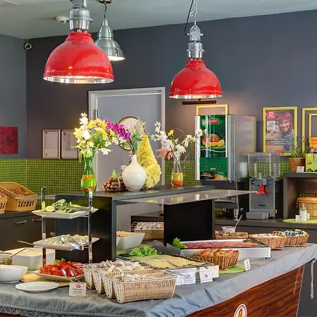 Meininger Alexanderplatz 3*