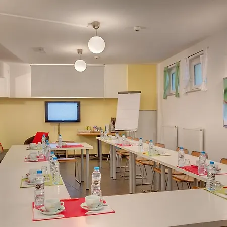 Hotel Meininger Alexanderplatz 3*