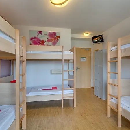 마이닝거 알렉잔더플라츠