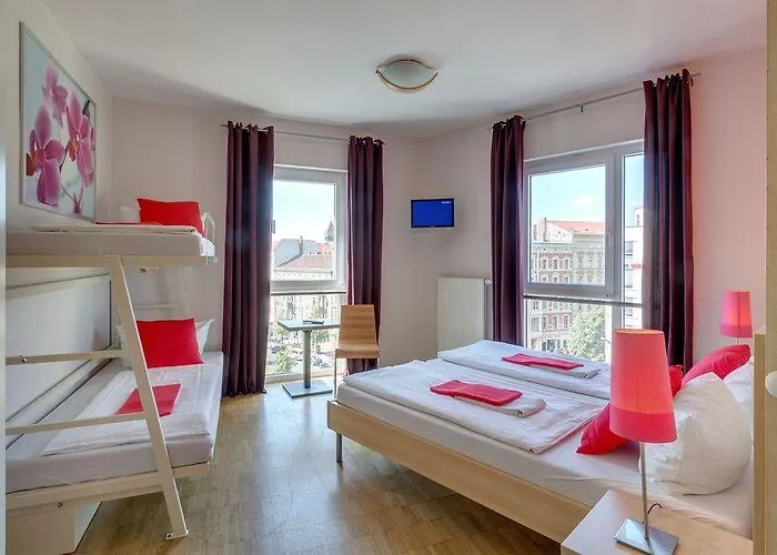 Meininger Alexanderplatz Hotel