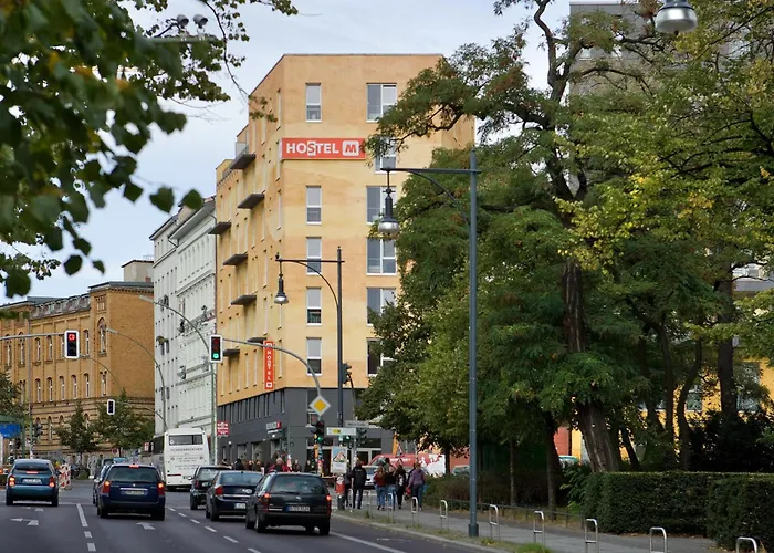 Hotel Meininger Alexanderplatz 3*