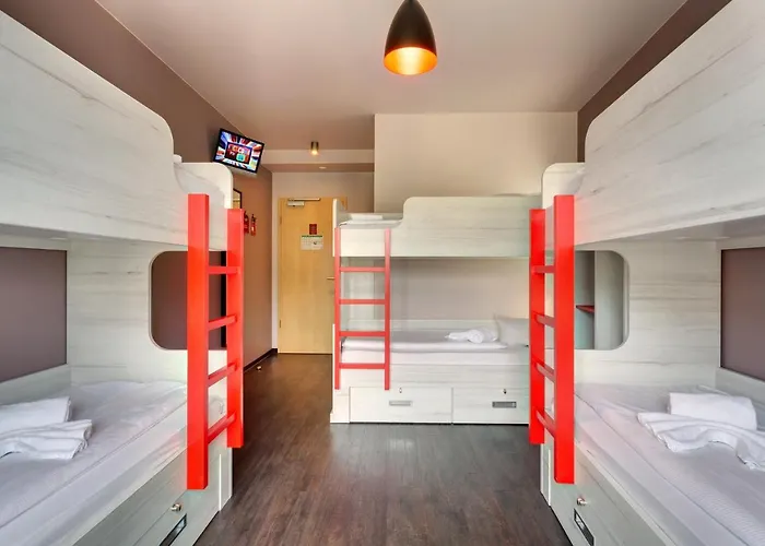 Meininger Alexanderplatz Hotel 3*