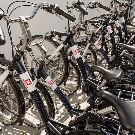 مانينغر ألكسندربلاتز فندق