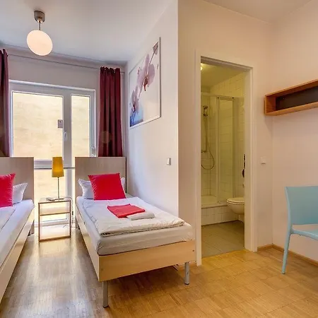 مانينغر ألكسندربلاتز 3*