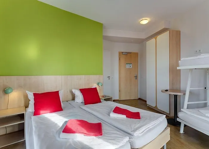 Meininger Alexanderplatz Hotell Berlin