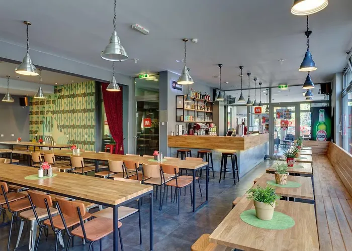 Meininger Alexanderplatz 3*