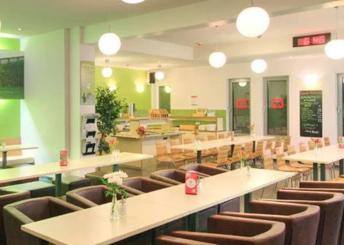 Hotell Meininger Alexanderplatz 3*